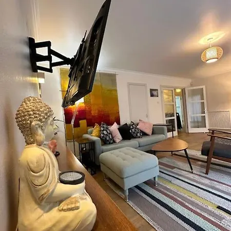 Dukes Lodge Northwood Suite